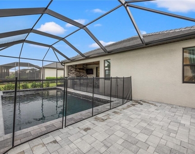 5947 Brandon Run - Photo Thumbnail 16