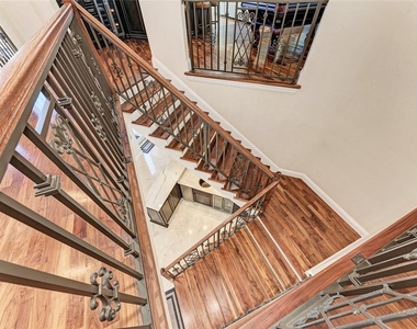 14 N Washington Drive - Photo Thumbnail 64