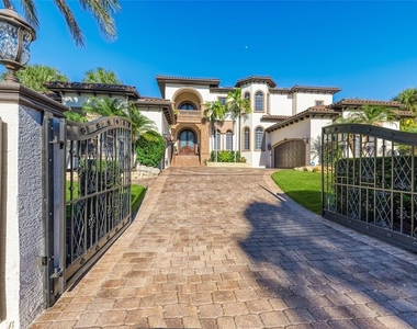 14 N Washington Drive - Photo Thumbnail 12