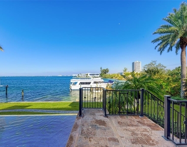 14 N Washington Drive - Photo Thumbnail 8