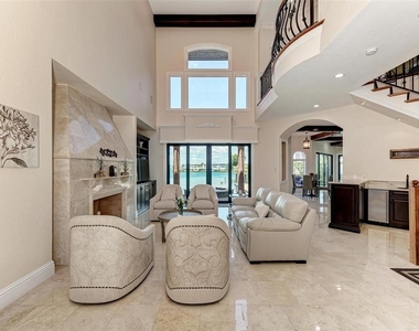 14 N Washington Drive - Photo Thumbnail 17