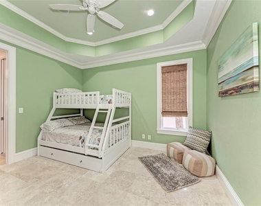 14 N Washington Drive - Photo Thumbnail 53