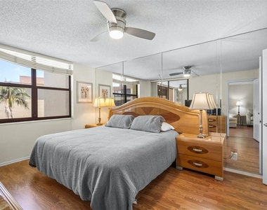 8770 Midnight Pass Road - Photo Thumbnail 17