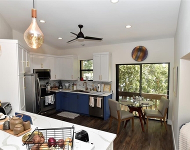 1631 Starling Drive - Photo Thumbnail 14
