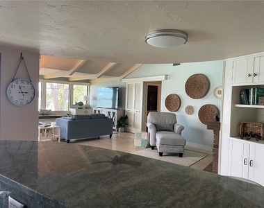 421 Waterside Lane - Photo Thumbnail 11
