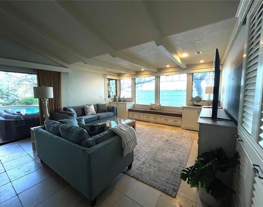 421 Waterside Lane - Photo Thumbnail 13