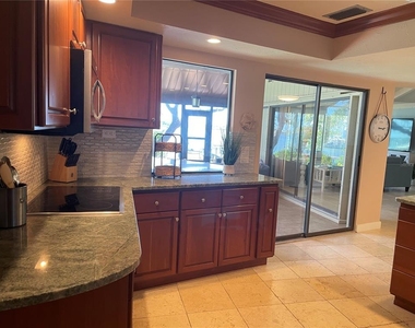 421 Waterside Lane - Photo Thumbnail 16