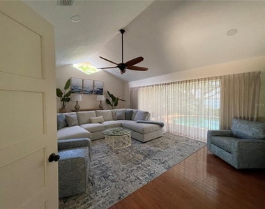 421 Waterside Lane - Photo Thumbnail 7