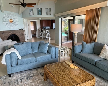 421 Waterside Lane - Photo Thumbnail 12