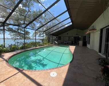 421 Waterside Lane - Photo Thumbnail 10
