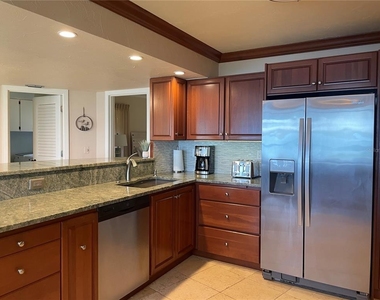 421 Waterside Lane - Photo Thumbnail 18