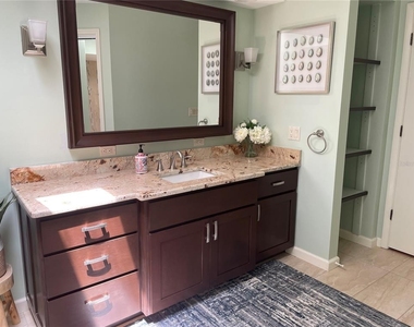 421 Waterside Lane - Photo Thumbnail 27