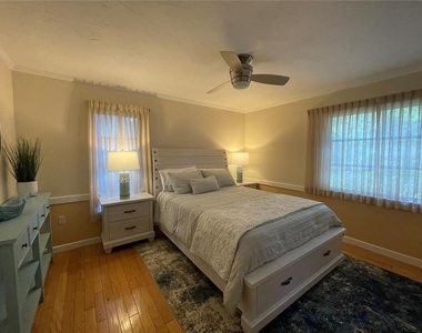 421 Waterside Lane - Photo Thumbnail 31