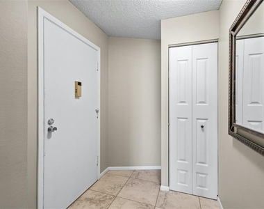 8770 Midnight Pass Road - Photo Thumbnail 6
