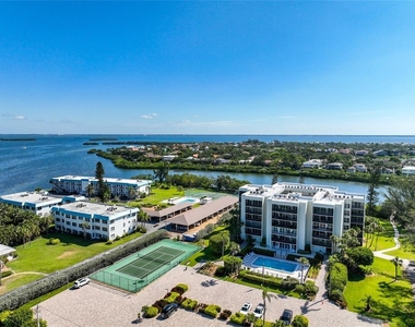 3240 Gulf Of Mexico Drive - Photo Thumbnail 32