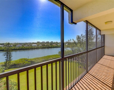 3240 Gulf Of Mexico Drive - Photo Thumbnail 22