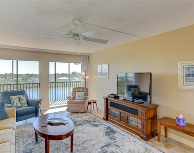 3240 Gulf Of Mexico Drive - Photo Thumbnail 5
