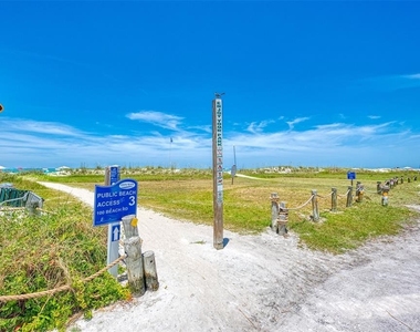 345 Avenida Leona - Photo Thumbnail 15