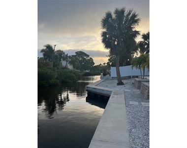 345 Avenida Leona - Photo Thumbnail 76