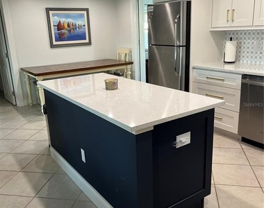 345 Avenida Leona - Photo Thumbnail 6