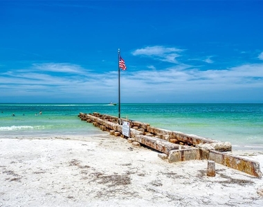 345 Avenida Leona - Photo Thumbnail 18