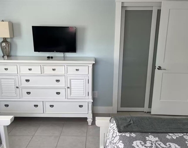 345 Avenida Leona - Photo Thumbnail 41