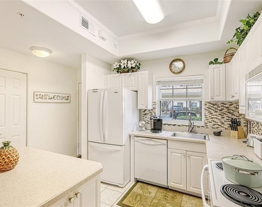 8350 Wingate Drive - Photo Thumbnail 16