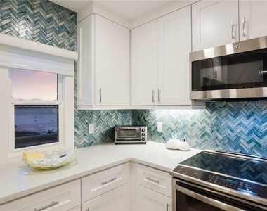2110 Benjamin Franklin Drive - Photo Thumbnail 7