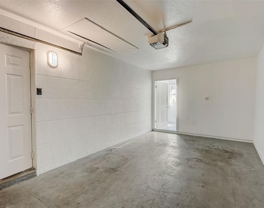 626 S Osprey Avenue - Photo Thumbnail 19