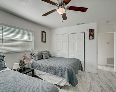 626 S Osprey Avenue - Photo Thumbnail 17