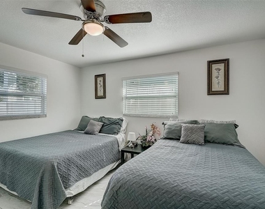 626 S Osprey Avenue - Photo Thumbnail 18