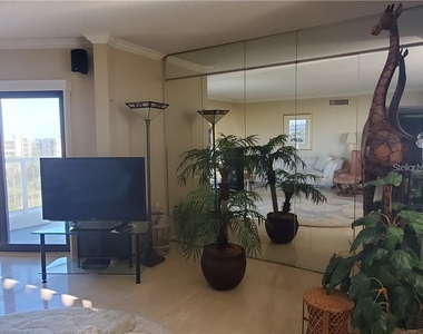 1050 Longboat Club Road - Photo Thumbnail 13