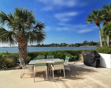 1608 Stickney Point Road - Photo Thumbnail 29