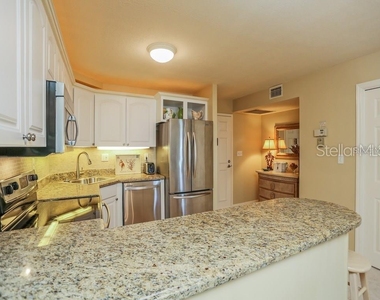 1050 Longboat Club Road - Photo Thumbnail 6