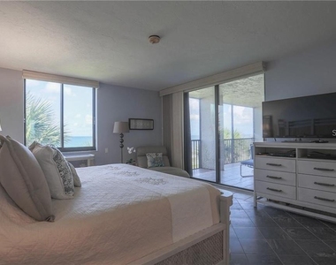 1925 Gulf Of Mexico Drive - Photo Thumbnail 14
