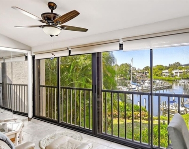1633 Boathouse Circle - Photo Thumbnail 6