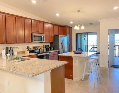 5710 Palmer Circle - Photo Thumbnail 17