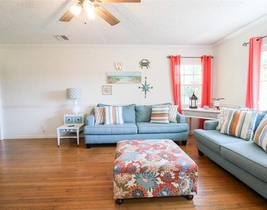 5812 7th Avenue Nw - Photo Thumbnail 3