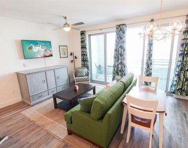 1703 N Tamiami Trail - Photo Thumbnail 36