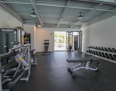 1703 N Tamiami Trail - Photo Thumbnail 9