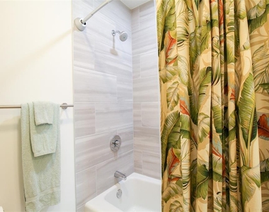 1703 N Tamiami Trail - Photo Thumbnail 25