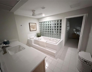 2709 Casey Key Road - Photo Thumbnail 34