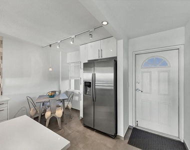 20 Whispering Sands Drive - Photo Thumbnail 8