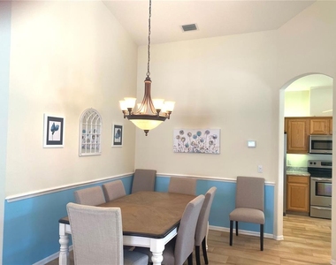 6372 Rookery Circle - Photo Thumbnail 11