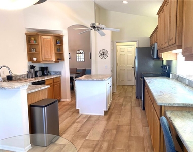 6372 Rookery Circle - Photo Thumbnail 15