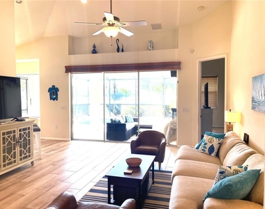 6372 Rookery Circle - Photo Thumbnail 5