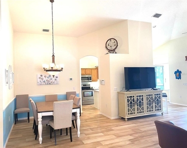 6372 Rookery Circle - Photo Thumbnail 12