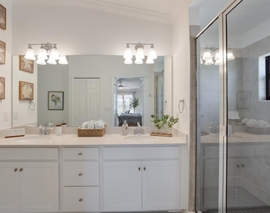5721 Palmer Circle - Photo Thumbnail 19