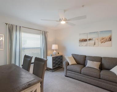 5721 Palmer Circle - Photo Thumbnail 21