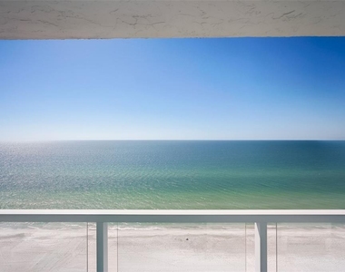 2425 Gulf Of Mexico Drive - Photo Thumbnail 27